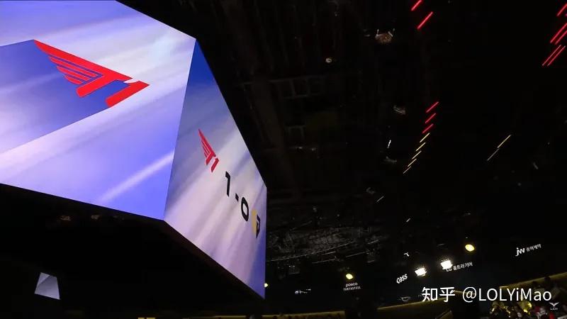 V5碾压FNC，Gumayusi极限生还后反打焦点之战半决赛，技惊四座