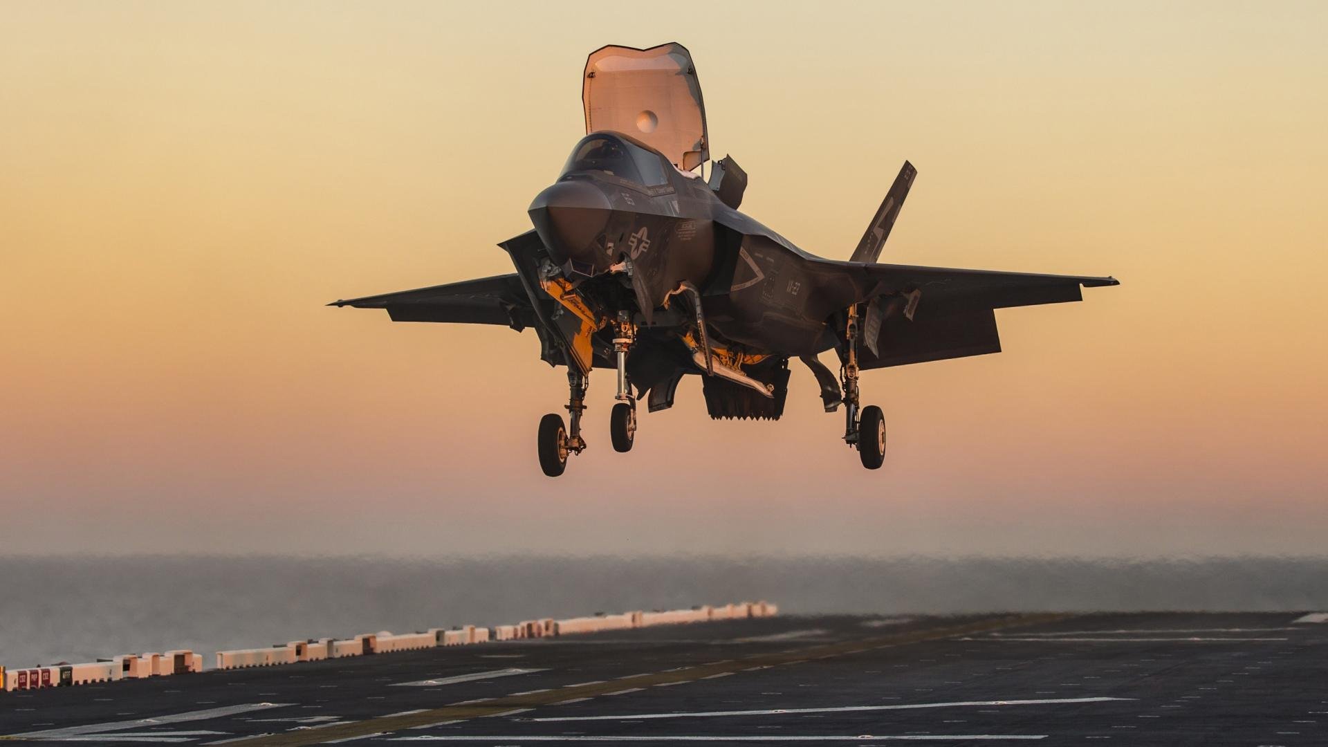 篮球铁闸启示录，戈贝尔的寂静统治力，如何映照德甲争冠夜的防守哲学？