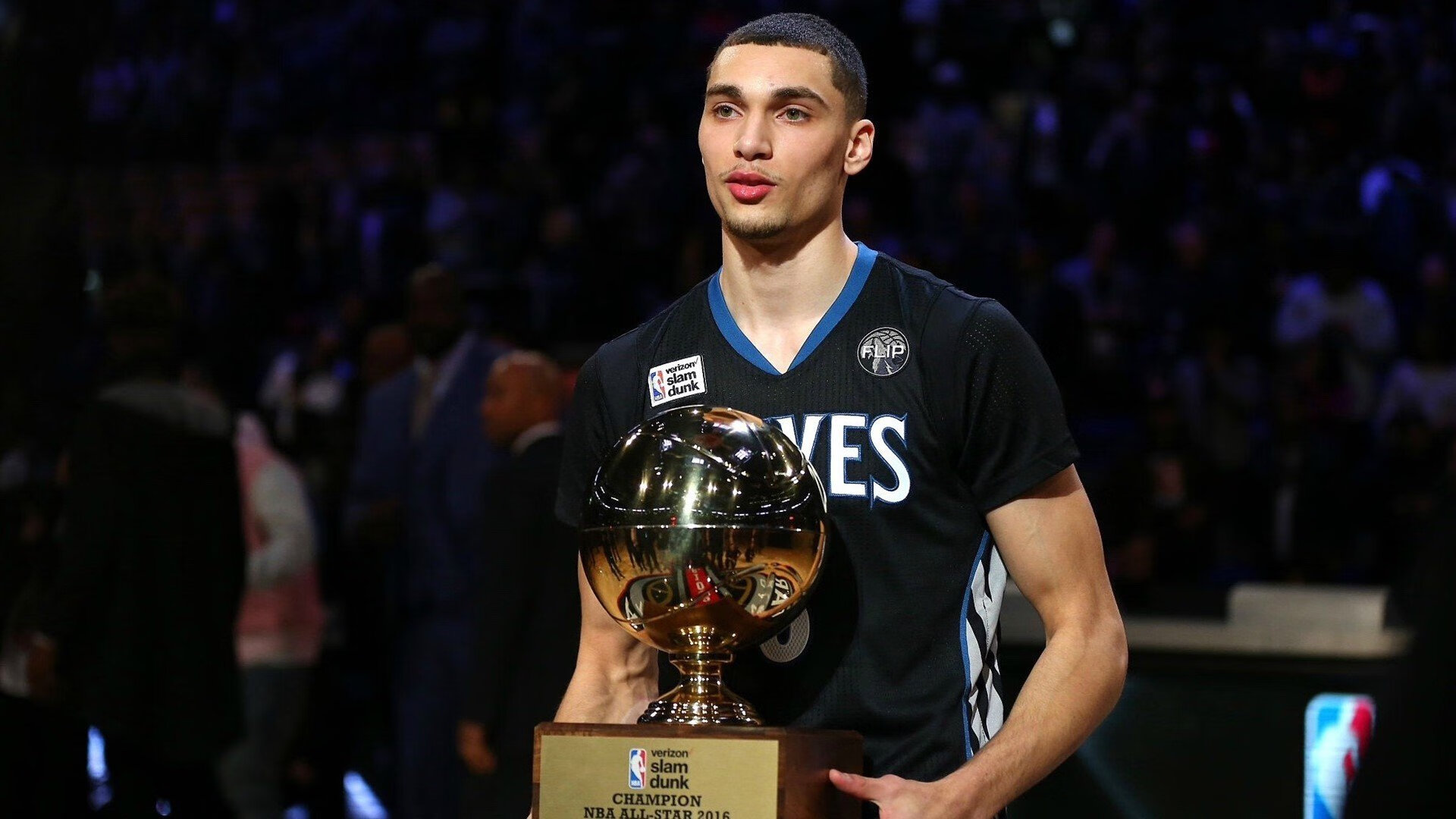 战术完胜！雷霆三线封锁击碎深圳队欧冠梦，豪门底蕴在淘汰赛闪光