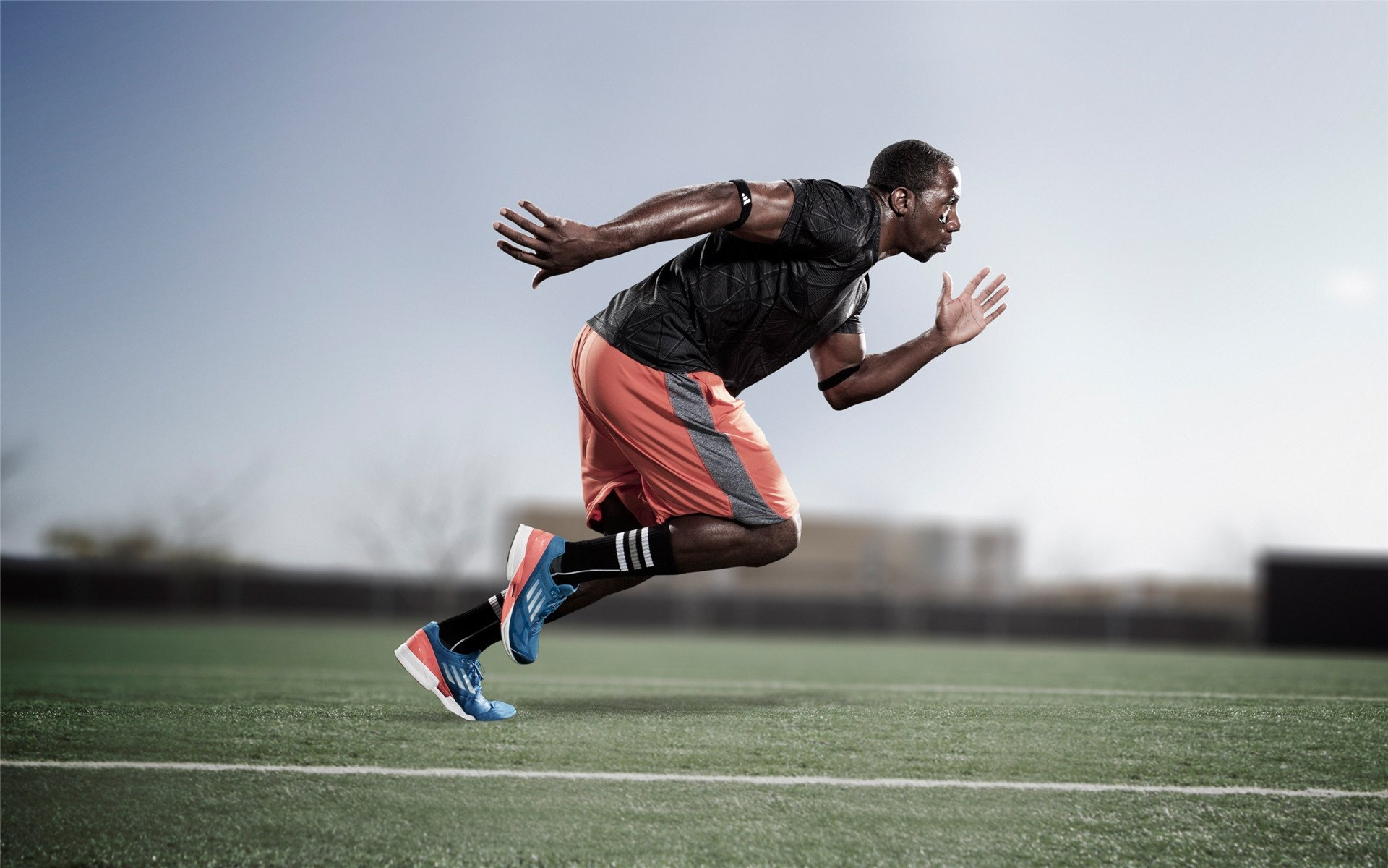 足篮对轰夜！安切洛蒂开卷考完胜，勇士用库有引力提前终结悬念